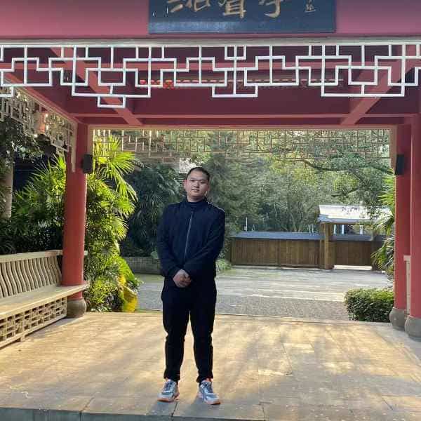 重庆30岁单身帅哥真诚找对象-伊春征婚相亲网