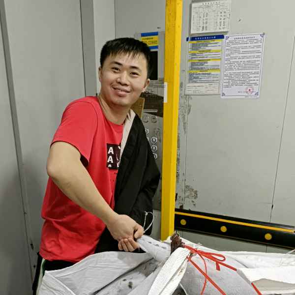 福建30岁单身帅哥真诚找对象-伊春征婚相亲网
