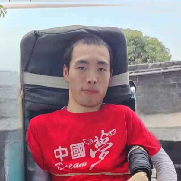 湖南30岁单身帅哥真诚找对象-伊春征婚相亲网