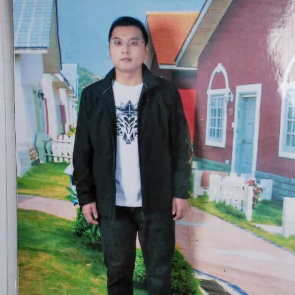 四川35岁单身帅哥真诚找对象-伊春征婚相亲网