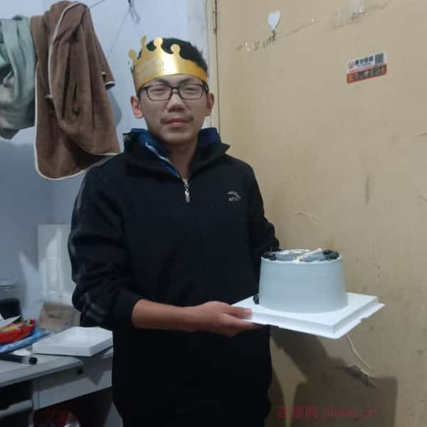 山东18岁单身帅哥真诚找对象-伊春征婚相亲网