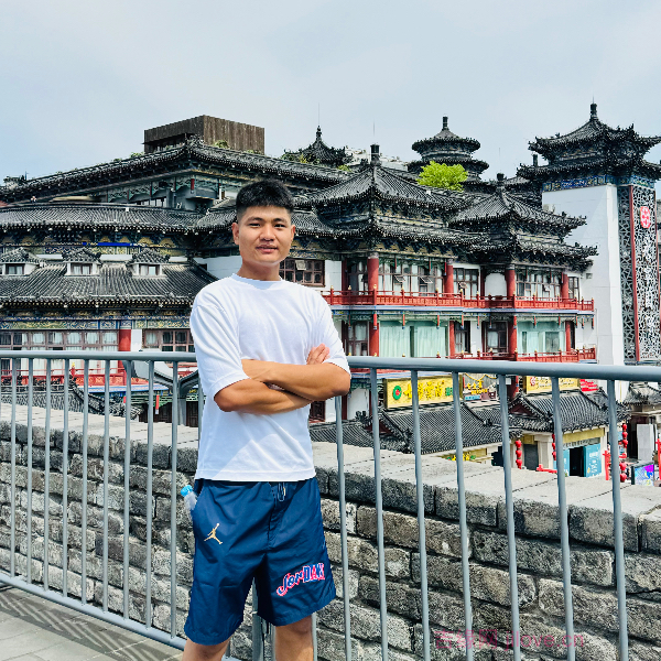 北京27岁单身帅哥真诚找对象-伊春征婚相亲网